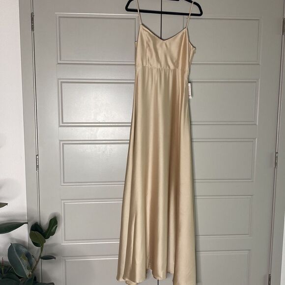 Show Me Your Mumu Champagne Luxè Satin Faith Maxi Dress M - Picture 5 of 16